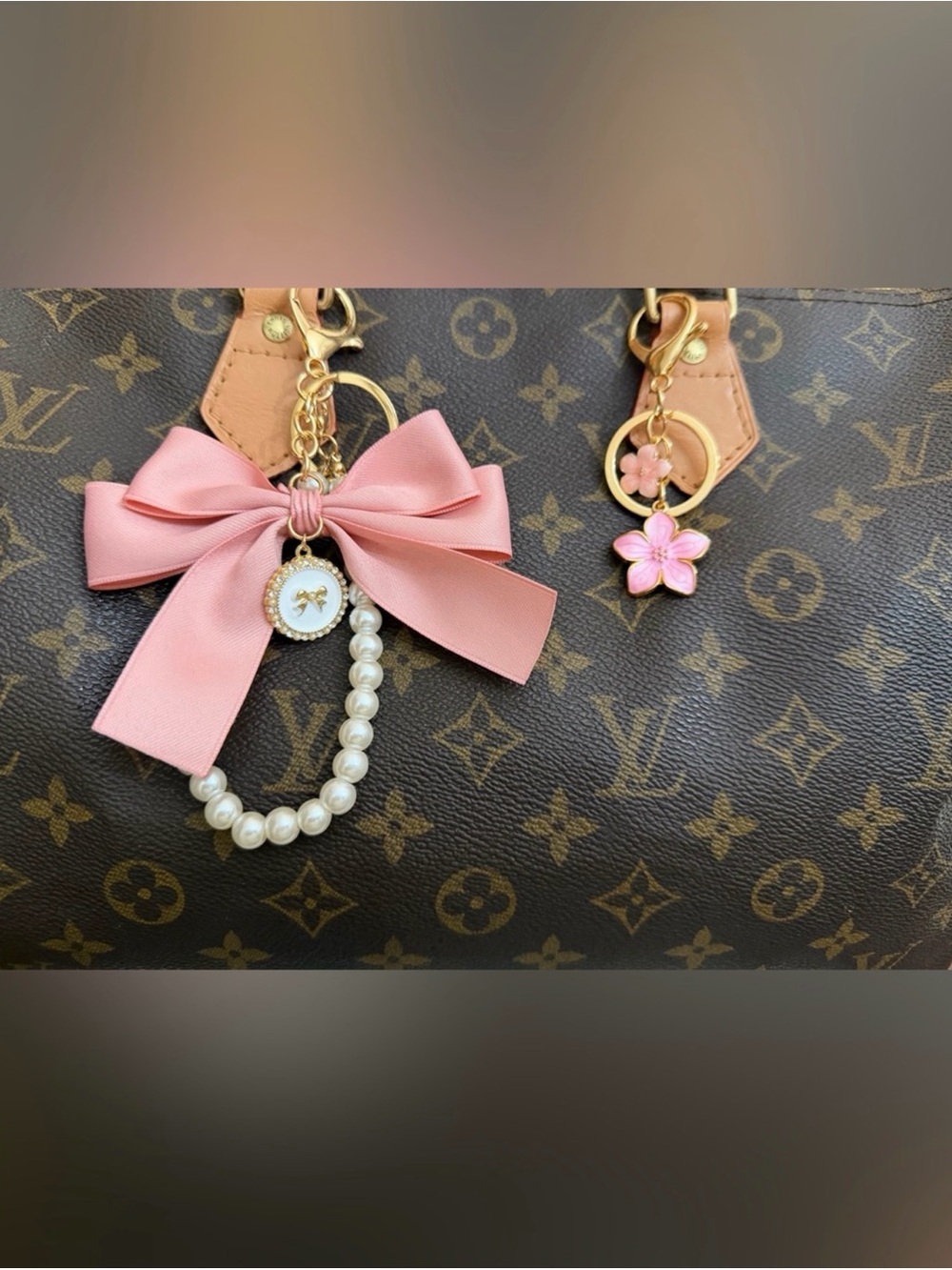 Louis Vuitton Speedy 30 Brown Monogram Satchel with Pink Bow Charm - Picture 5 of 11